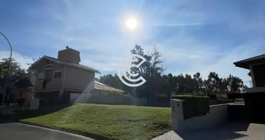 Terreno à venda em campinas, alphaville dom pedro, com 717 m²