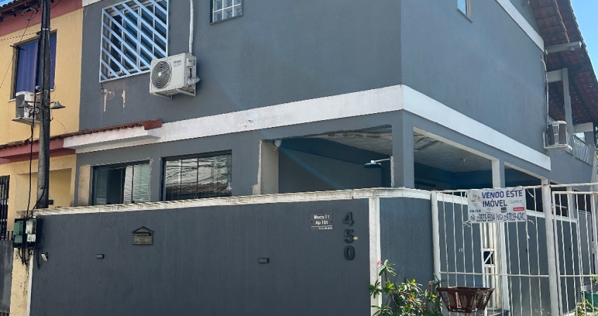 Ótima Casa em Condomínio Califórnia