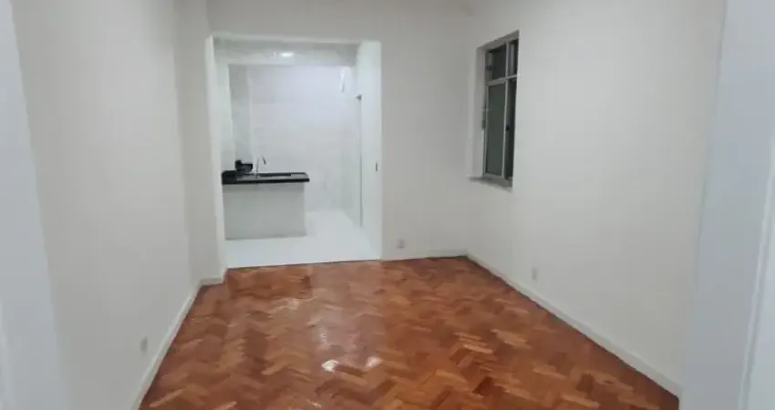 Vendo ótimo apartamento de 1º andar com fácil acesso a zona sul e centro