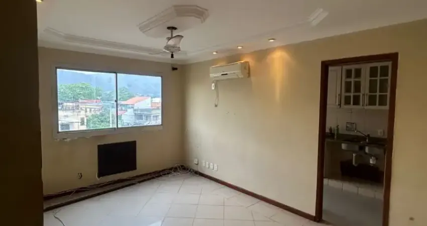Vendo ótimo apartamento no condomínio pprt com uma excellent localização