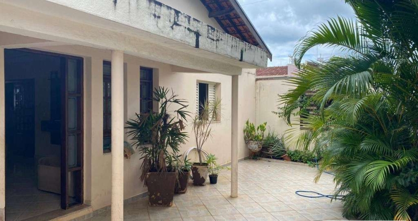 Casa com 3 dormitórios à venda, 165 m² por R$ 450.000 - Centro - Leme/SP