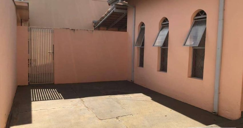 Casa com 3 dormitórios à venda, 189 m² por R$ 350.000,00 - Cidade Jardim - Leme/SP