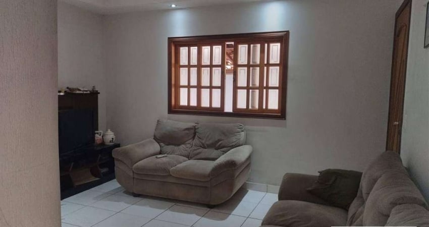 Casa com 3 dormitórios à venda, 171 m² por R$ 450.000 - Centro - Leme/SP