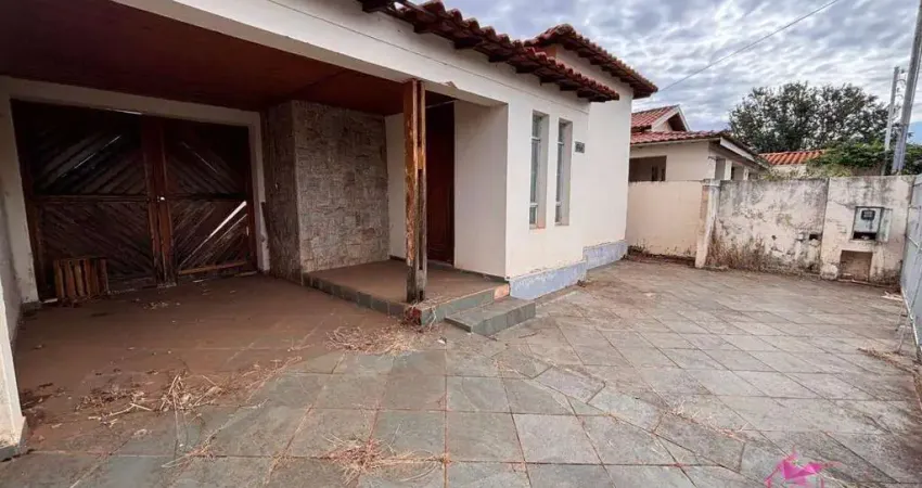 Casa com 2 dormitórios à venda, 163 m² por R$ 600.000 - Centro - Leme/SP