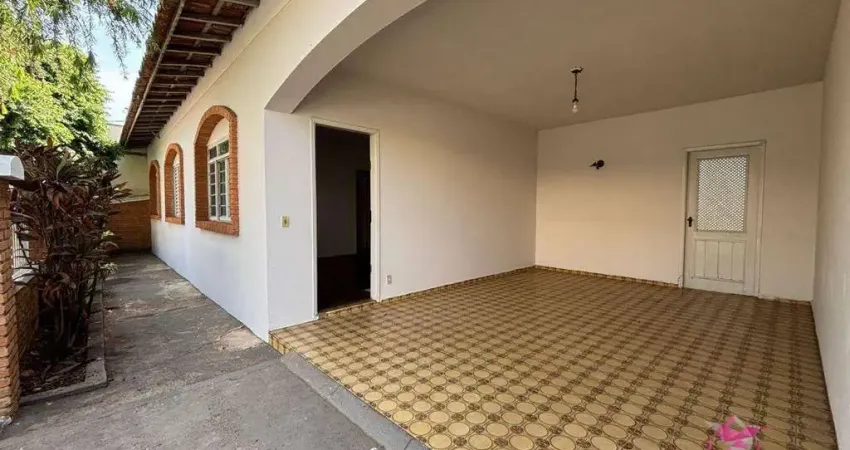 Casa com 3 quartos para alugar no Centro, Santa Cruz da Conceição