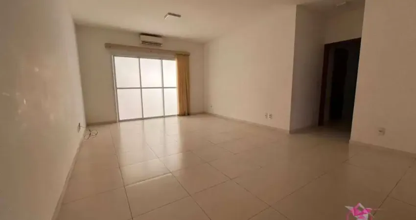 Apartamento com 3 quartos para alugar no Centro, Leme 