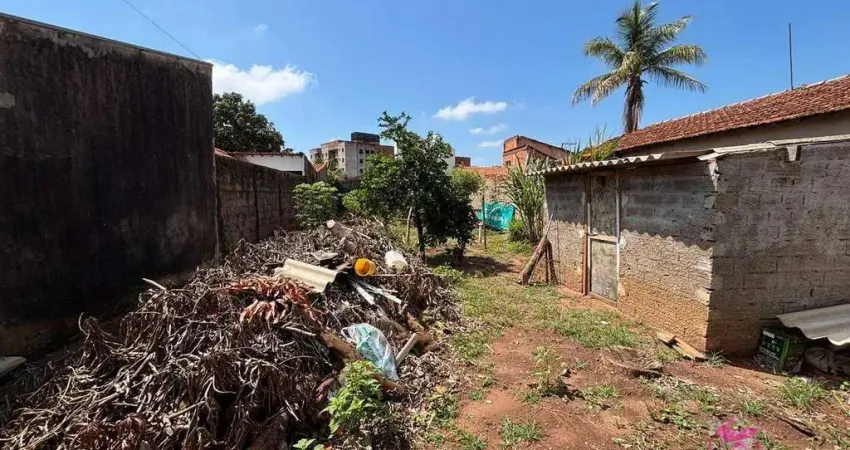 Terreno à venda no Jardim Nova Leme, Leme