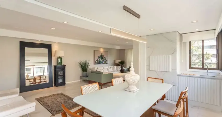 Apartamento com 3 dormitórios à venda, 143 m² por R$ 1.650.000,00 - Petrópolis - Porto Alegre/RS