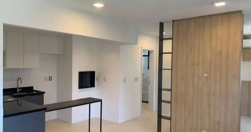 Apartamento com 1 dormitório para alugar, 44 m² por R$ 3.000/mês - Auxiliadora - Porto Alegre/RS