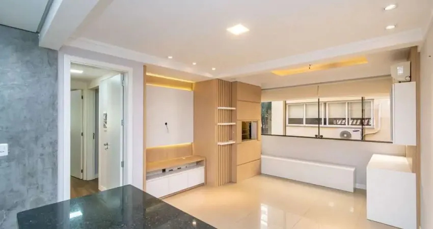 Apartamento com 2 dormitórios à venda, 64 m² por R$ 720.000 - Petrópolis - Porto Alegre/RS