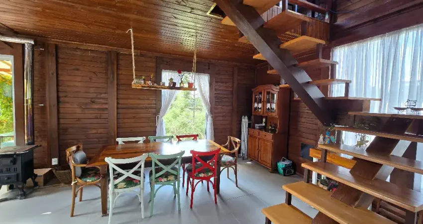 Linda casa em condominio fechado - pertinho de curitiba - muita paz e natureza!