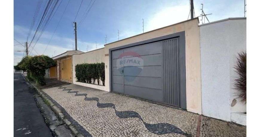 Casa Charmosa com Edícula no Jardim no Jardim Bela Vista - Rio Claro/SP