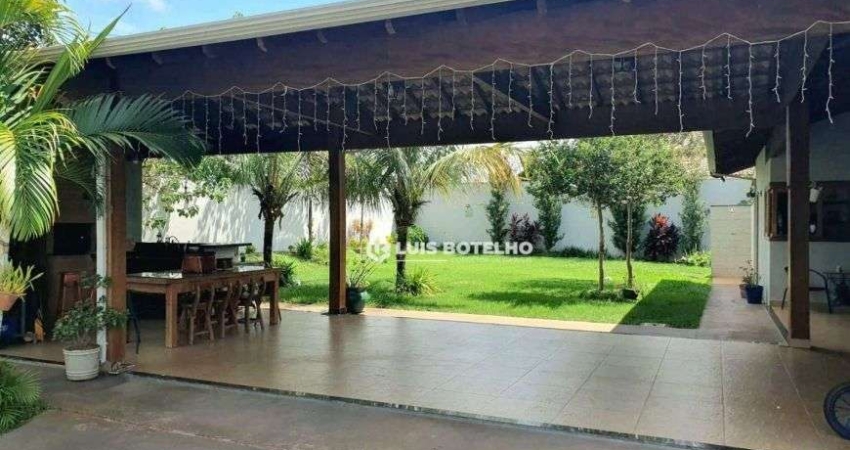 Casa com 3 dormitórios à venda, 250 m² por R$ 1.350.000,00 - Recanto dos Nobres - Agudos/SP