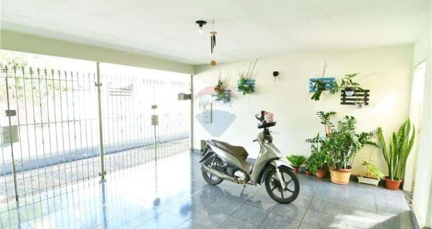 Casa térrea a venda com 02 dormitórios no Alto do Santana