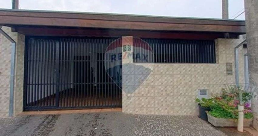 Casa à Venda - 2 quartos - 120m² - por R$307.000,00 - Profilurb - Americana