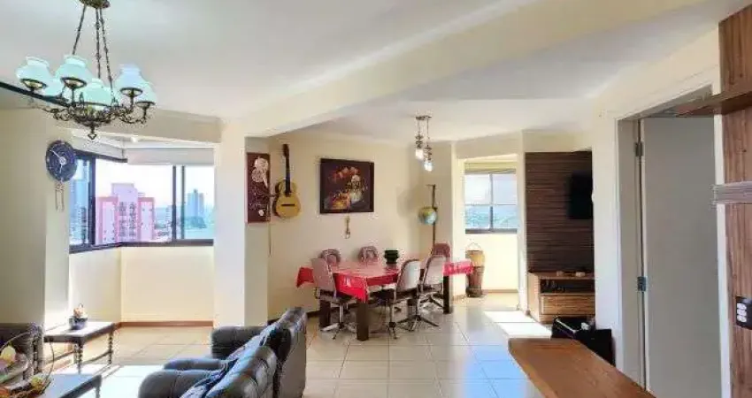 Apartamento 3 Dormitório com 136m² no edifício Ilha de Malta em Bauru-SP