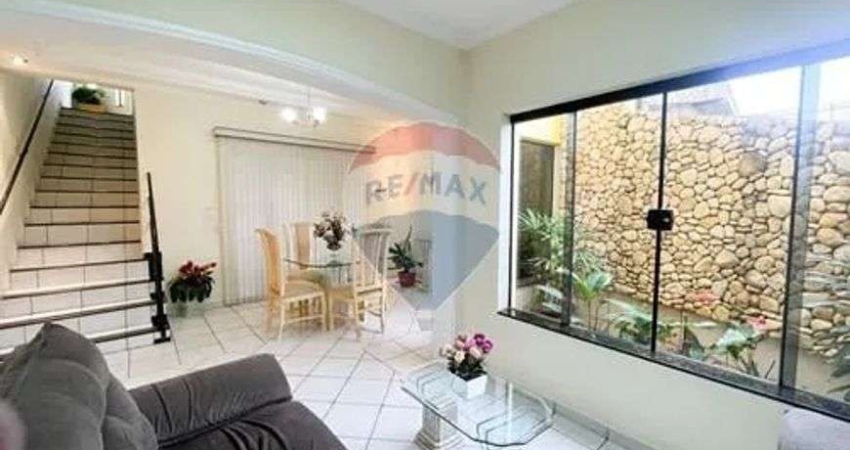 Casa à venda com 3 quartos, sendo 1 suíte - 290m² construção - por R$ 459.000,00 - Jardim Europa - S