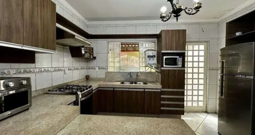 Casa a venda com 2 dormitórios no Bairro Guimarães em Limeira/SP