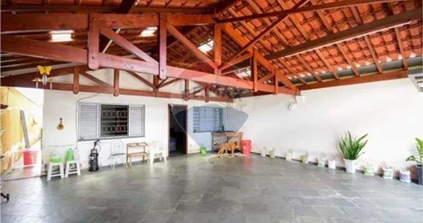 Casa para venda com 178 metros quadrados com 3 quartos em Brieds - Americana - SP
