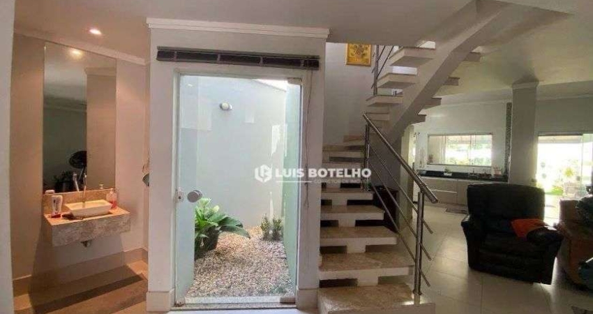Casa com 3 dormitórios à venda, 161 m² por R$ 730.000,00 - Água Branca - Piracicaba/SP