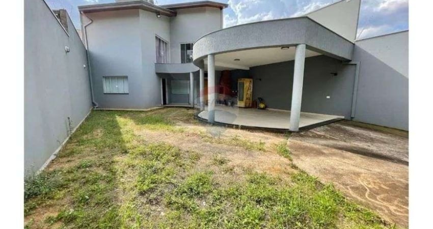 Imóvel para venda tem 238 metros quadrados com 3 quartos