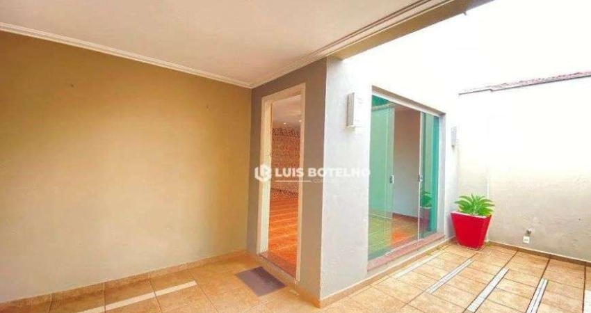 Casa com 3 dormitórios à venda, 230 m² por R$ 870.000,00 - Vila Rezende - Piracicaba/SP