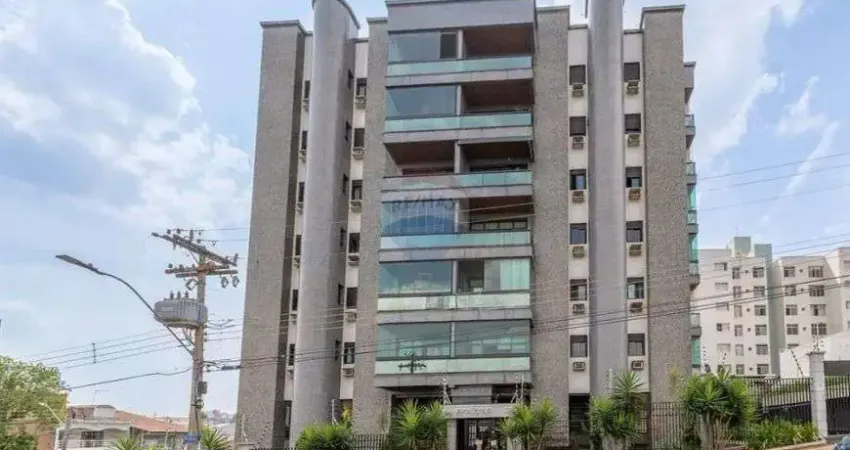 Apartamento à venda com 3 quartos, sendo 1 suíte - 154m² de área útil - Ed. Piratininga -Americana