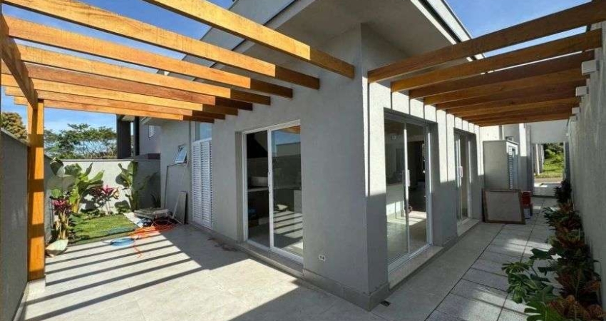 Casa térrea no Condomínio Residencial Villa D'Aquila com 3 suítes e 4 vagas de garagem - R$ 1.380.00
