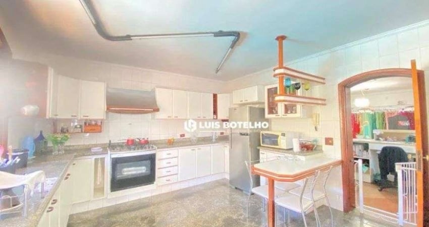 Casa sobrado com 3 dormitórios à venda, 326 m² por R$ 950.000 - Nova Piracicaba - Piracicaba/SP