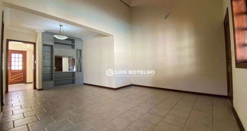 Casa térrea no Residencial Green Village com 3 dormitórios e 4 vagas de garagem - R$ 1.200.000,00