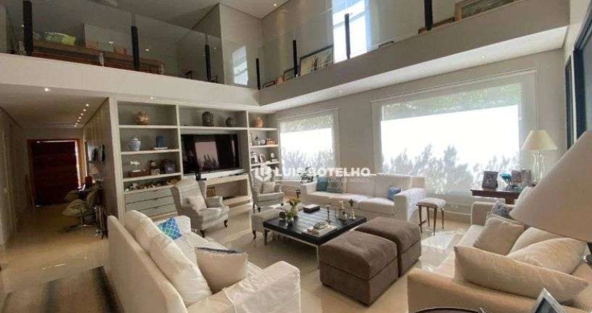 Sobrado no Condomínio Residencial Monte Alegre com 4 suítes e 4 vagas de garagem - R$ 4.050.000,00