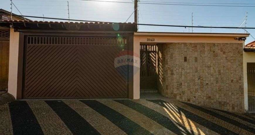 Casa com 4 quartos, 4 banheiros e 4 vagas no Jardim Mirassol