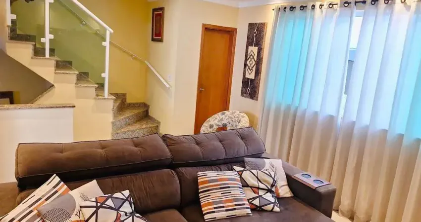 Sobrado com 3 dormitórios à venda, 116 m² por R$ 630.000,00 - Macuco - Santos/SP