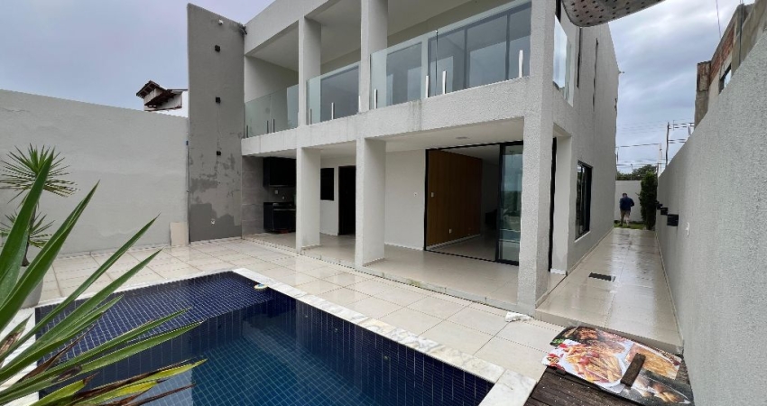 Casa com vista exclusiva para a lagoa no Condomínio Melville – Conforto e privacidade em alto padrão