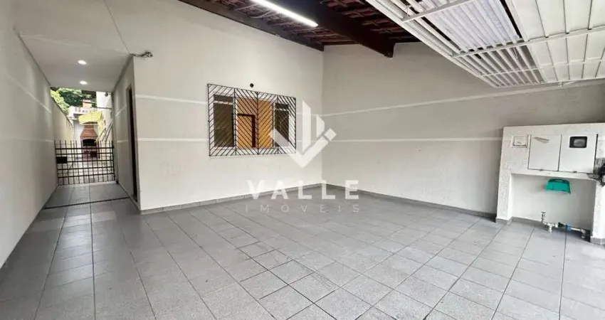 Sobrado para Venda em São José dos Campos, Jardim América, 4 dormitórios, 1 suíte, 3 banheiros, 2 vagas
