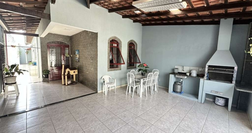 Casa para Venda em São José dos Campos, Residencial União, 2 dormitórios, 1 banheiro, 5 vagas