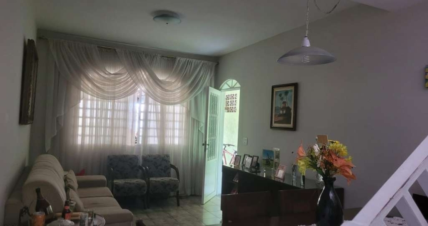 Casa para Locação em São José dos Campos, Jardim das Indústrias, 3 dormitórios, 1 suíte, 2 banheiros, 2 vagas