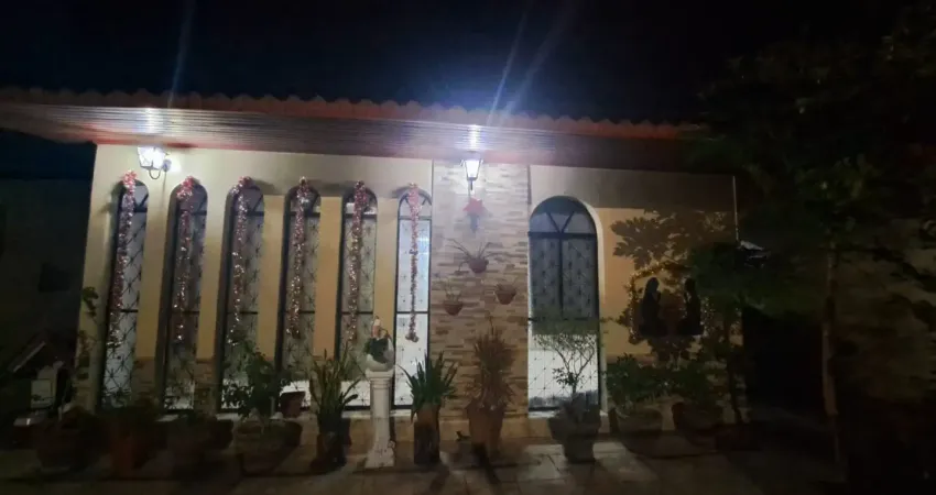 Casa com 3 quartos à venda na Rua Latino Coelho, 10, Compensa, Manaus