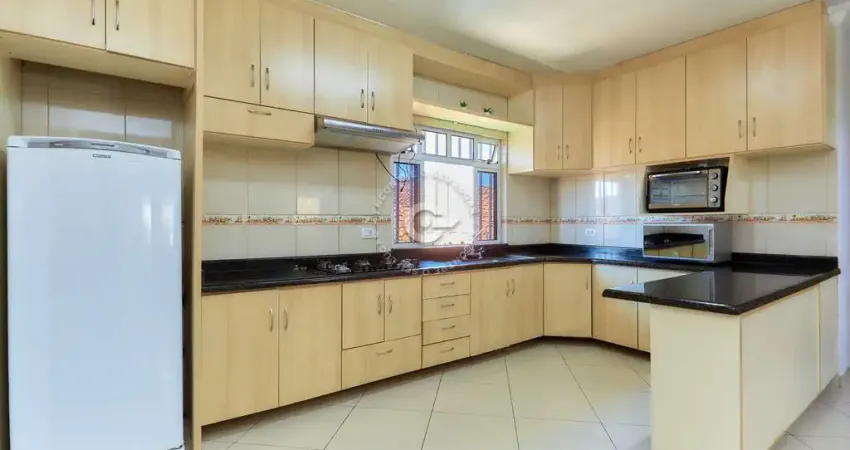 Casa com 4 quartos à venda na Rua Celestina Escolaro Foggiatto, 1054, Cruzeiro, São José dos Pinhais