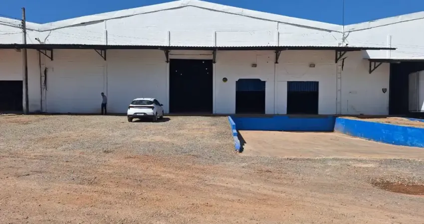 ALUGA-SE GALPÃO/ARMAZÉM (CONDOMÍNIO FECHADO) NO DISTRITO INDUSTRIAL - CUIABÁ MT