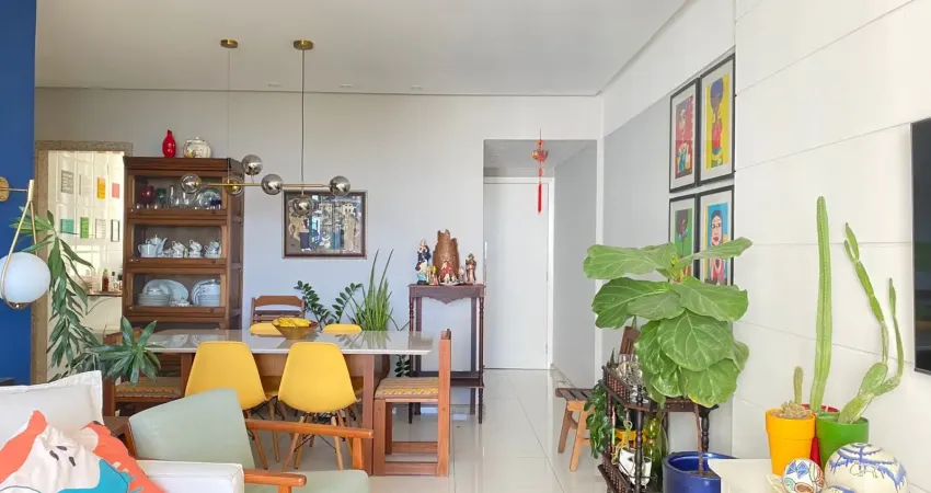 Lindo apartamento 2/4 com suíte e dependência  a venda no campo grande.