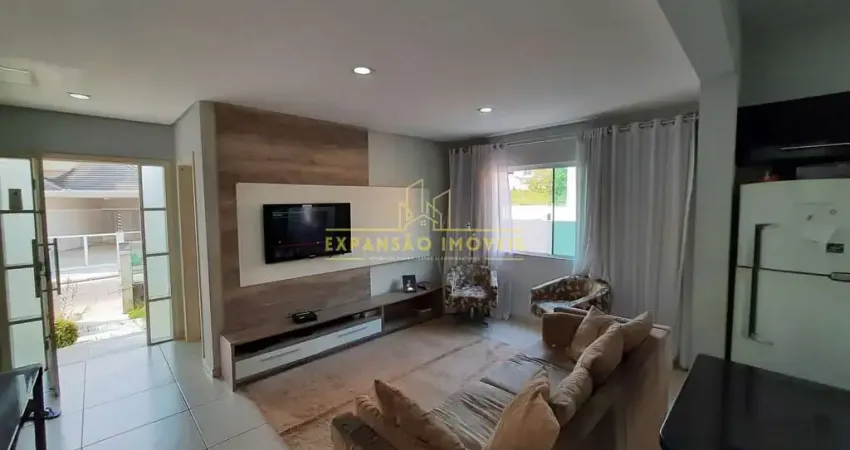 CASA COM AMPLA AREA DE LAZER. Imóvel com 205m² privativos, 03 dormitórios sendo 01 suite e 02 demi-
