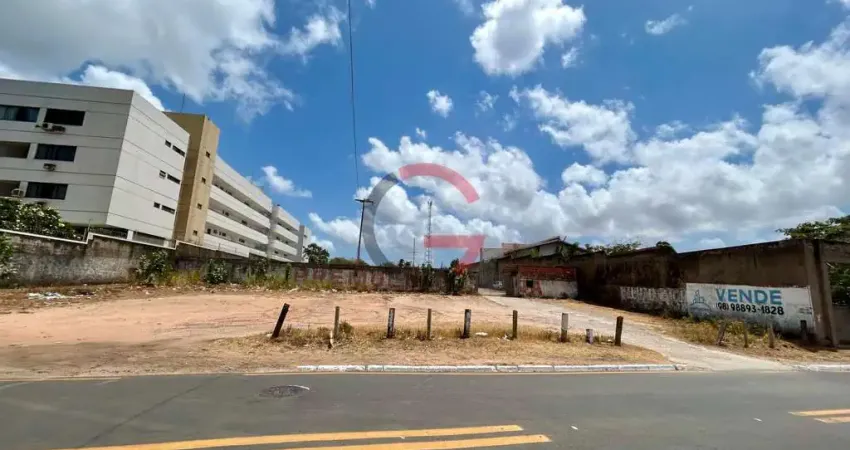 Casa comercial à venda na Rua Altamira, 10, Calhau, São Luís
