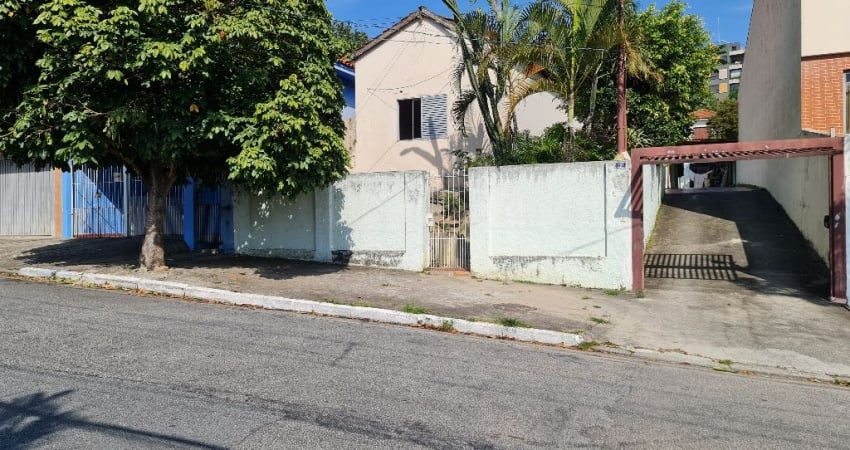 Terreno com 03 casas  - Lapa - Grande potencial de investimento