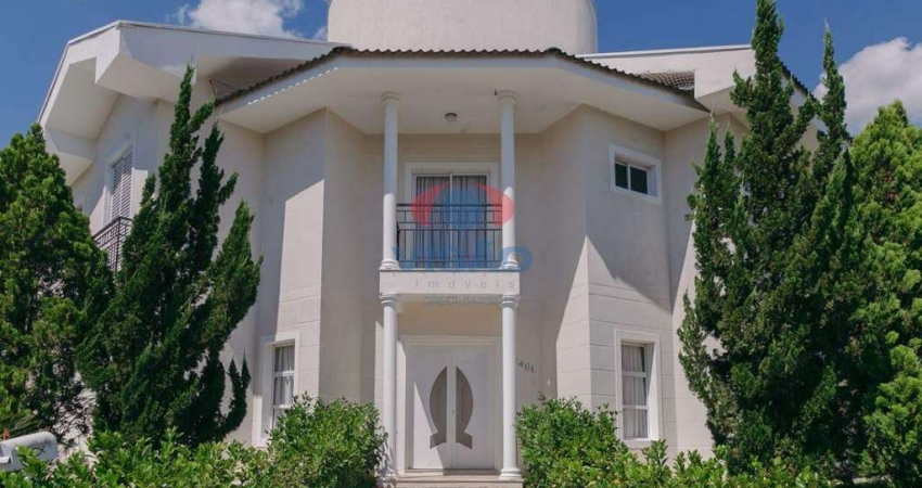Casa em condomínio com 3 suítes, edícula gourmet e garagem em Jardim Vila Paradiso.