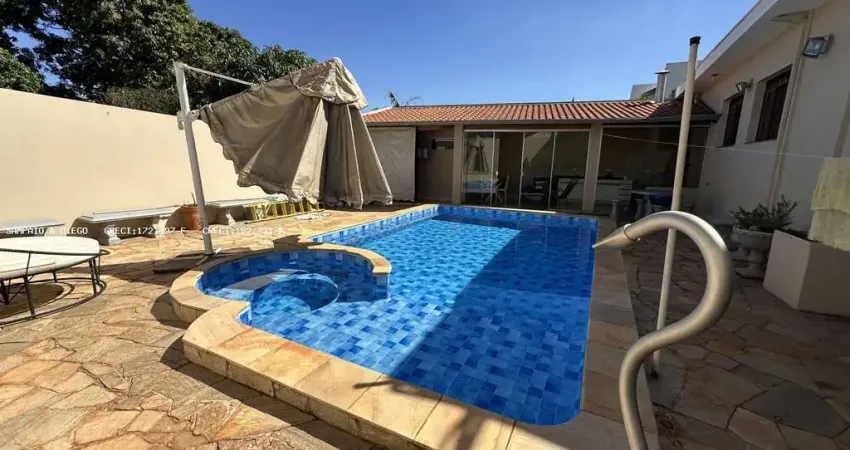 Casa para Venda em Jaboticabal, Aparecida, 3 dormitórios, 2 banheiros, 4 vagas