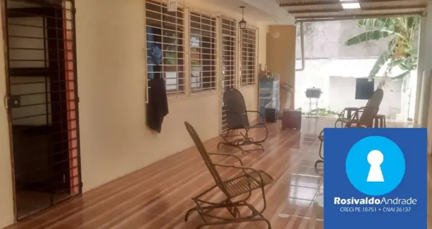 Casa toda lajeada, 3 qts. sendo 1 suíte, 480 metros de área total