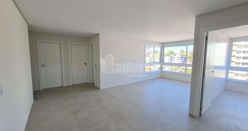 Apartamento Central de 02 dormitórios com suíte e 01 vaga de garagem