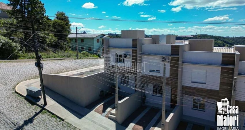 Sobrado a venda em Bento Gonçalves com 2 dormitórios e 2 garagens