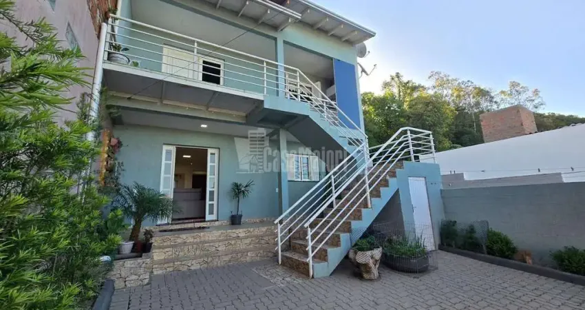Casa com 4 quartos à venda na Rua Riccieri Dall Onder, 171 173, São Roque, Bento Gonçalves